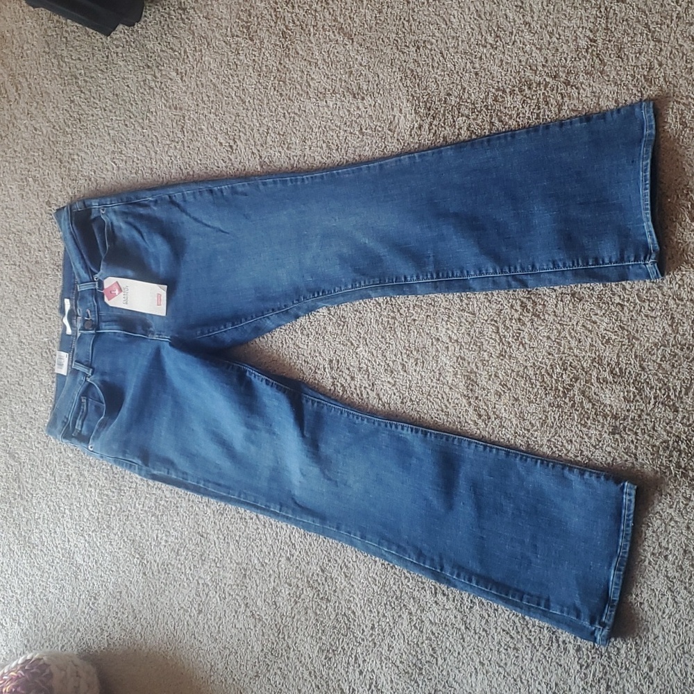 Levi jeans